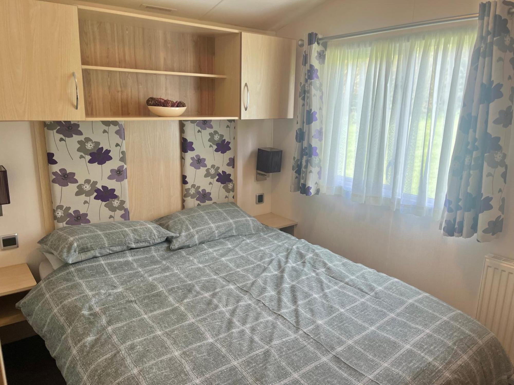 3 Bedroom Self-Catering Holiday Home Stepps Exterior photo